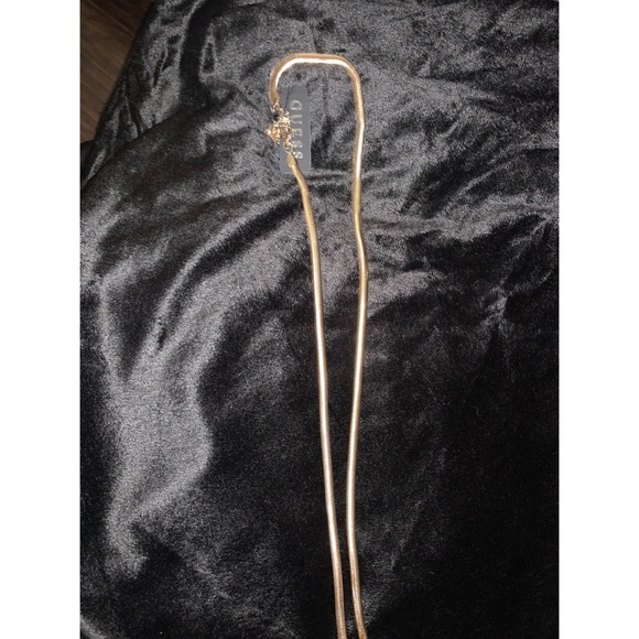 Guess necklace NWT - Picture 3 of 4